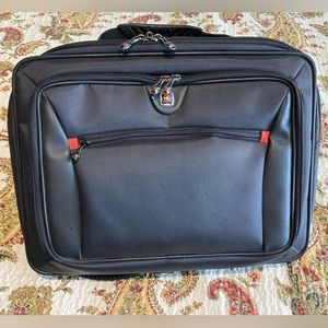 SwissGear Wenger Insight 16 inch Computer Case / Briefcase- Black